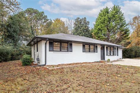 Explore Exciting Property Management Jobs in Athens, GA