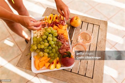 Prosecco fruit platter