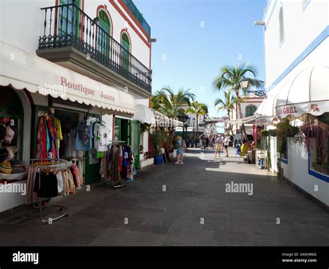 Puerto de Mogan Shopping