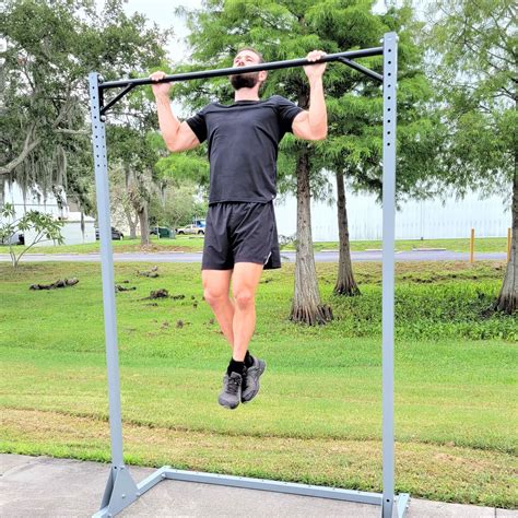 Pull Up Bars Outside