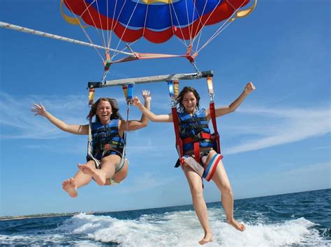 Punta Cana Paragliding: Is it Worth it? Review & Guide