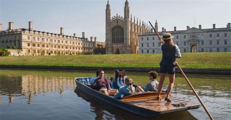 Punting Tour Guide