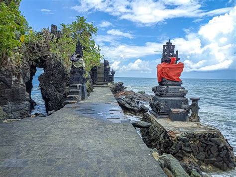 Pura Batu Bolong Lombok