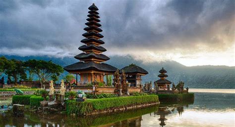 Pura Besar Bali