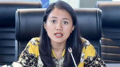 Puteri Komaruddin
