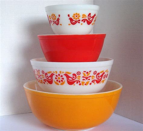 Pyrex Friendship Pattern