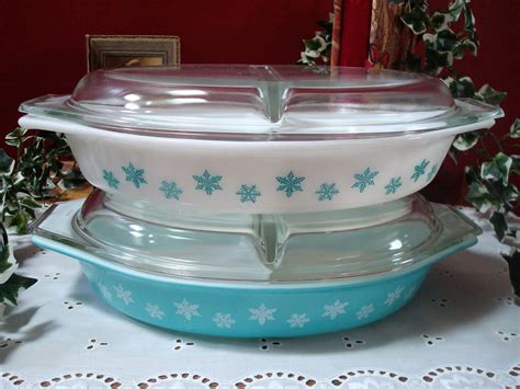 Pyrex Snowflake Pattern