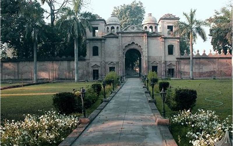 Qalat-E-Sikandar Bagh Architecture