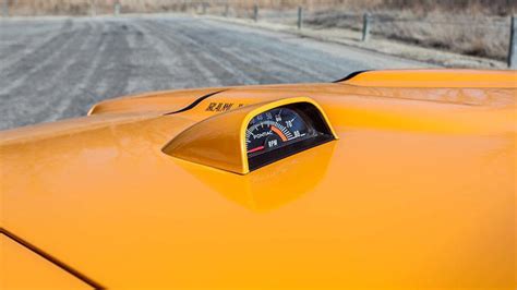 Question and answer 1971 Pontiac GTO: Unveiling the Hood Tachometer Diagram in PDF Format