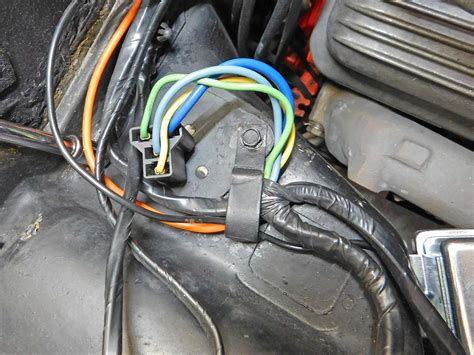 Question and answer Effortless Fix: Unveiling the 1975 Corvette Blower Motor Wiring Guide!