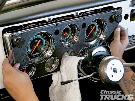 Question and answer Revamp Your Ride: Mastering 1972 Chevy C10 Gauge Cluster Wiring!
