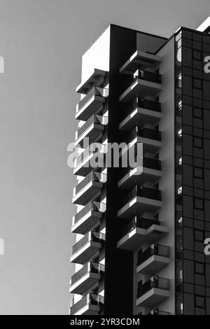 Question and answer Simplicity Elevated: Unveiling the Allure of Minimalism in Architecture