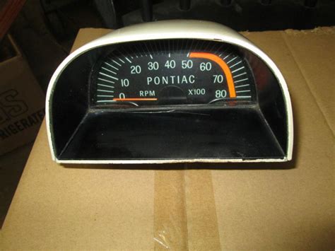 Question and answer Vintage Vibes: Easy 1972 Pontiac Hood Tachometer Install Guide!