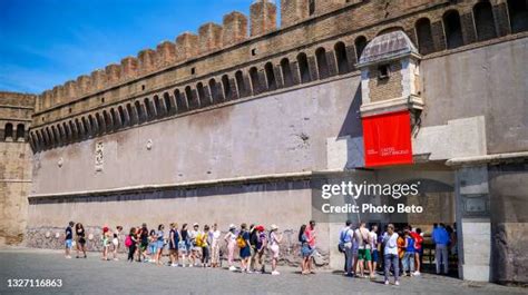 Queue at Castel Sant'Angelo