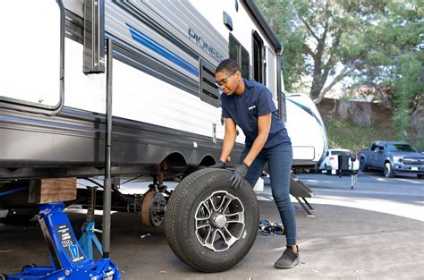 RV tire changing mobile service