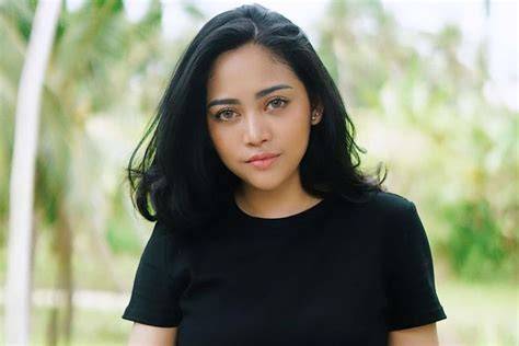 Rachel Vennya Biodata