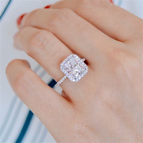 Radiant Cut Diamonds the Beautiful Centrepiece of a Diamond Ring