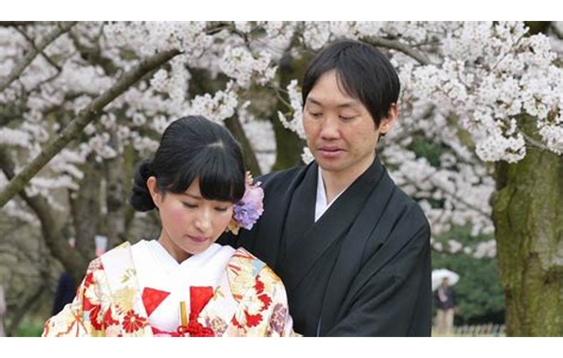 Ragam Pernikahan Jepang Berlatarbelakang Kanji Cinta