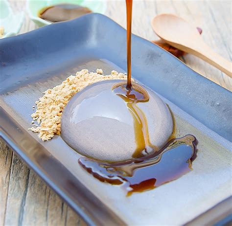 Raindrop Cake
