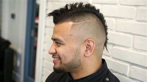 Rambut Mohawk Pendek