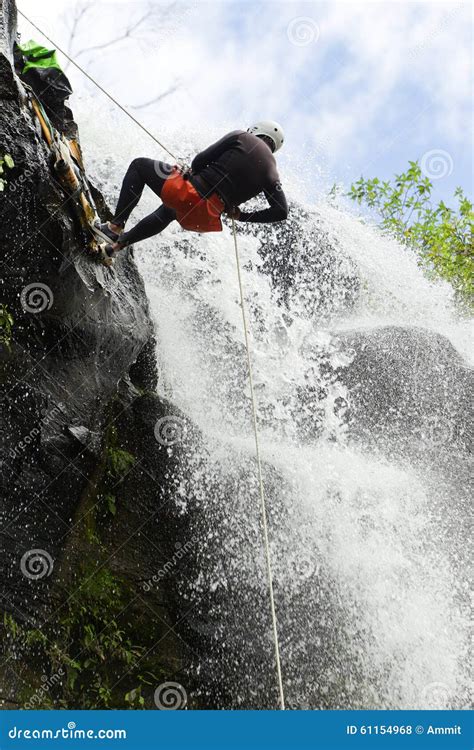 Rappelling in Canyoning
