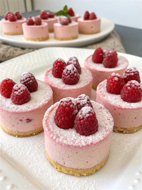 Raspberry Mousse Mini Cake 3D PNG