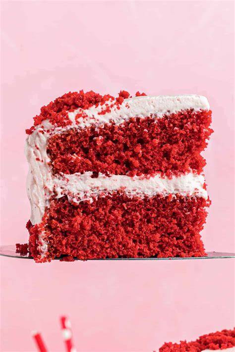This Raspberry Velvet Cake Is Breaking the Internet for a Reason
