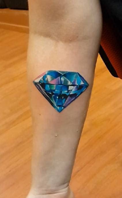 Realistic Diamond Tattoo