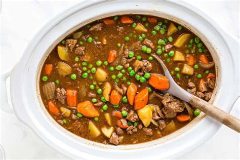 Nikmati Kelezatan Tak Terhingga Dalam Setiap Gigitan dengan Rebusan Daging Sapi Slow Cooker yang Menggugah Selera!