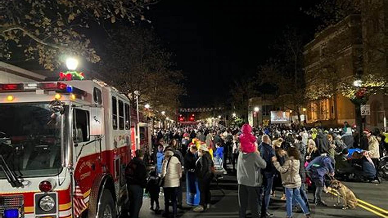 Red Bank Tree Lighting 2024