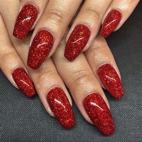 Red Glitter Xmas Nails: The Perfect Festive Look