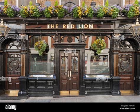 Red Lion Pub