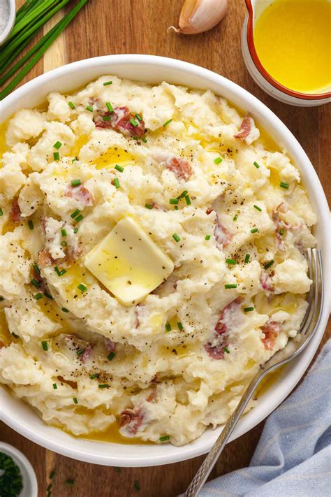 Indulge in the Rustic Charm and Nutritional Power of Red Potato Mashed Potatoes with Skin