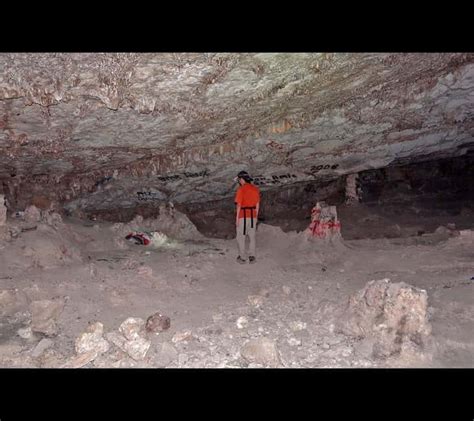 Red Rock Canyon Secret Cave