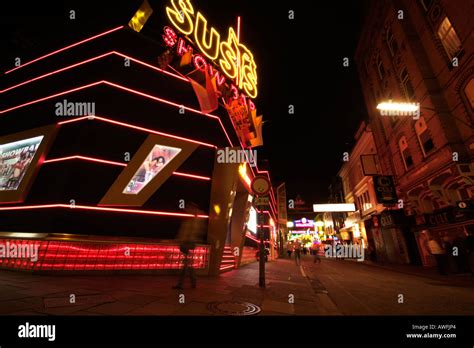 Reeperbahn neon lights
