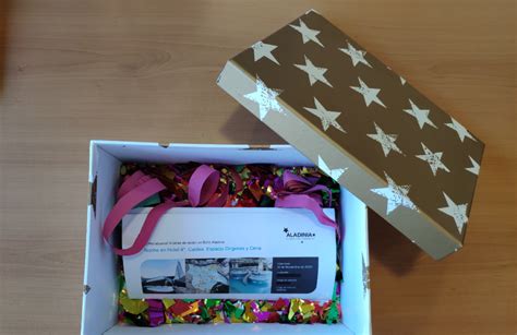 Lola Wonderful_Regalos personalizados y diseño para eventos: Presenta