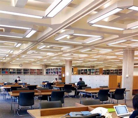 Regenstein Library Room Availability