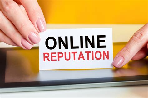 Repairing Online Reputation