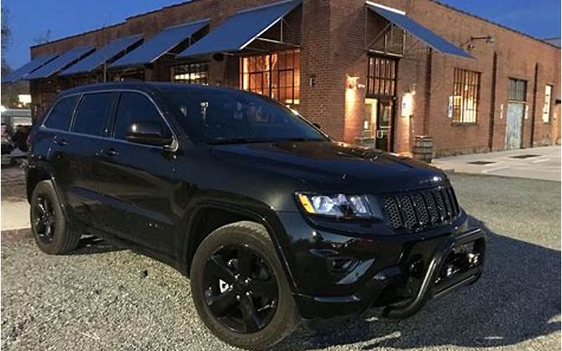 Researching Online For Used Jeep Cherokee In Charlotte, Nc