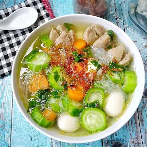 Resep Sup Bening Segar untuk Makan Siang Sehat