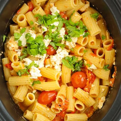 Kreasi Hati-hati Hangat dari Slow Cooker: Nikmati Resep Vegetarian Enak Dengan Pangsit yang Mengundang Selera