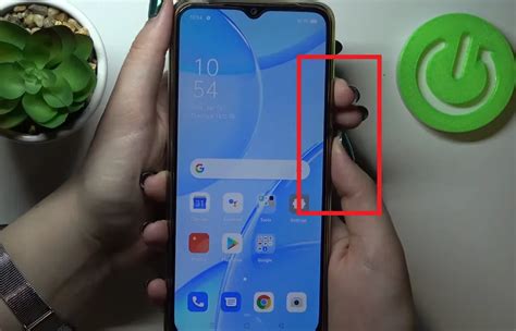Ilustrasi melakukan restart paksa pada HP OPPO