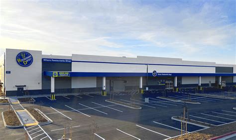 Restaurant Depot Exterior