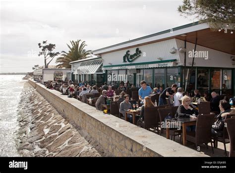 Restaurant overlooking Cap Ferret