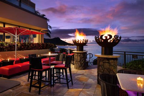 Restaurants On Waikiki Beach Hawaii