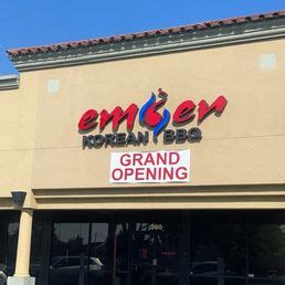 35 Best Restaurants Open Late | GOBankingRates