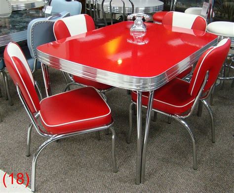 Retro Table Chairs