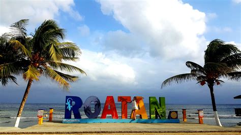 Roatan tour guide