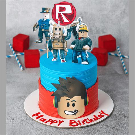 Roblox Cake - Amazon.com