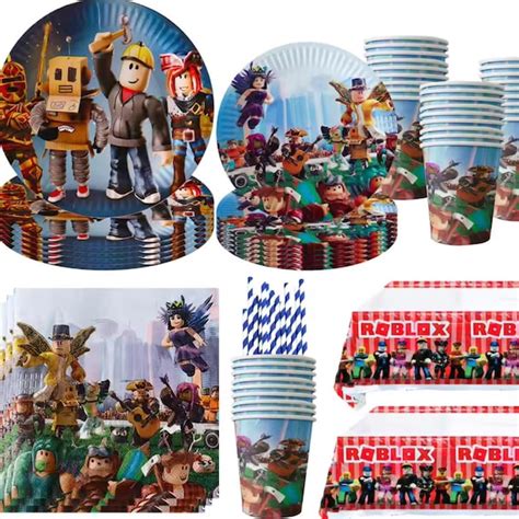 Roblox Plates - Amazon.co.uk